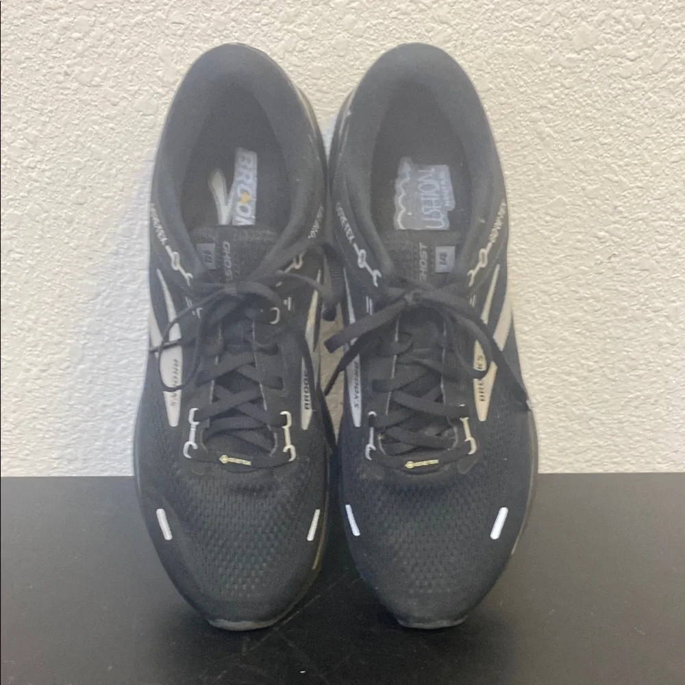 BROOKS MEN'S GHOST 14 GTX size 11 men